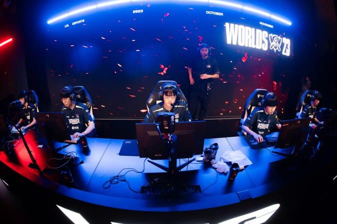 LNG Esports vs T1