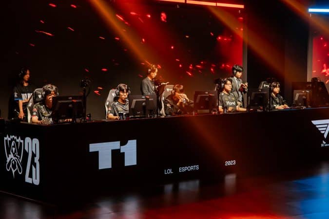 LNG Esports vs T1