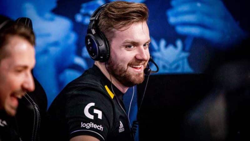Falcons Miss Out as NiKo Opts to Continue with G2