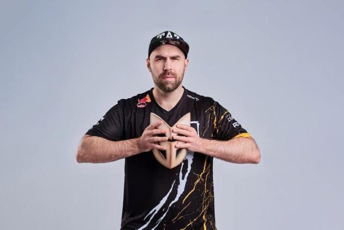 G2 Recruit Counter-Strike Icon as Head Coach