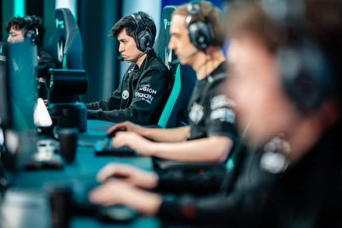 Team Heretics vs G2 Esports Caps