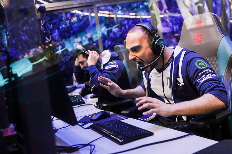 Who is KuroKy? Dota 2 Player Profile